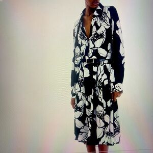 H&M Black and White Viscose Dress SZ M NWT